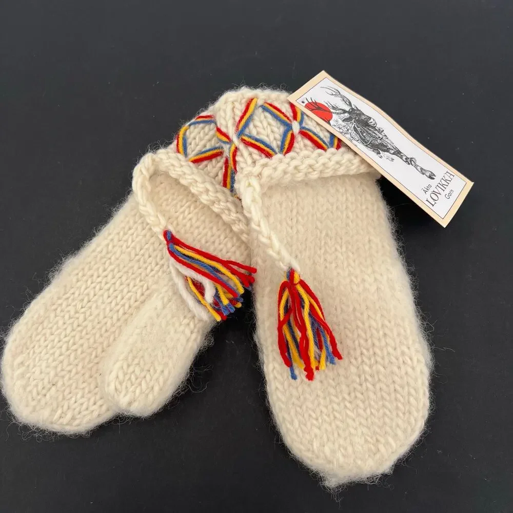 Lovikka Mittens Women’s Hand Knitted Scandinavian Wool Mittens